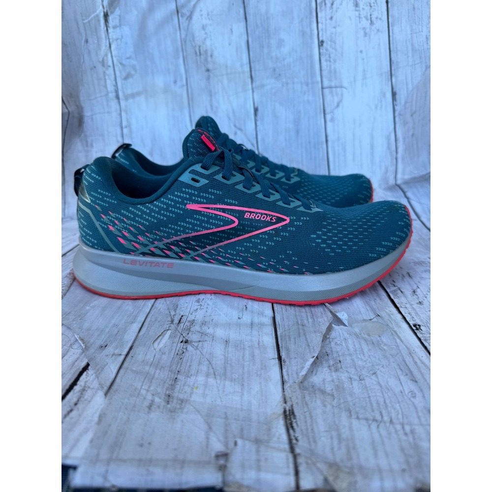 Brooks Levitate 5 Womens Running Shoes Teal Pink 1203571B423 Size 9.5 B